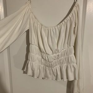 OFF THE SHOULDER BLOUSE